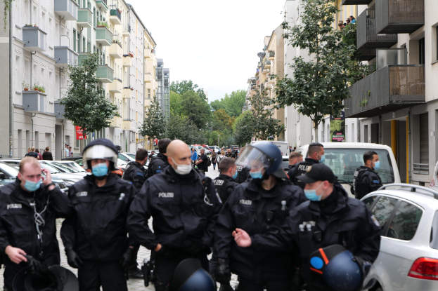 POL-DO: Polizei beschlagnahmt Autos, schlägt Messerträger-Verbote vor - und setzt konsequent die Umsetzung des Konzepts 'Präsenzfokus' fort