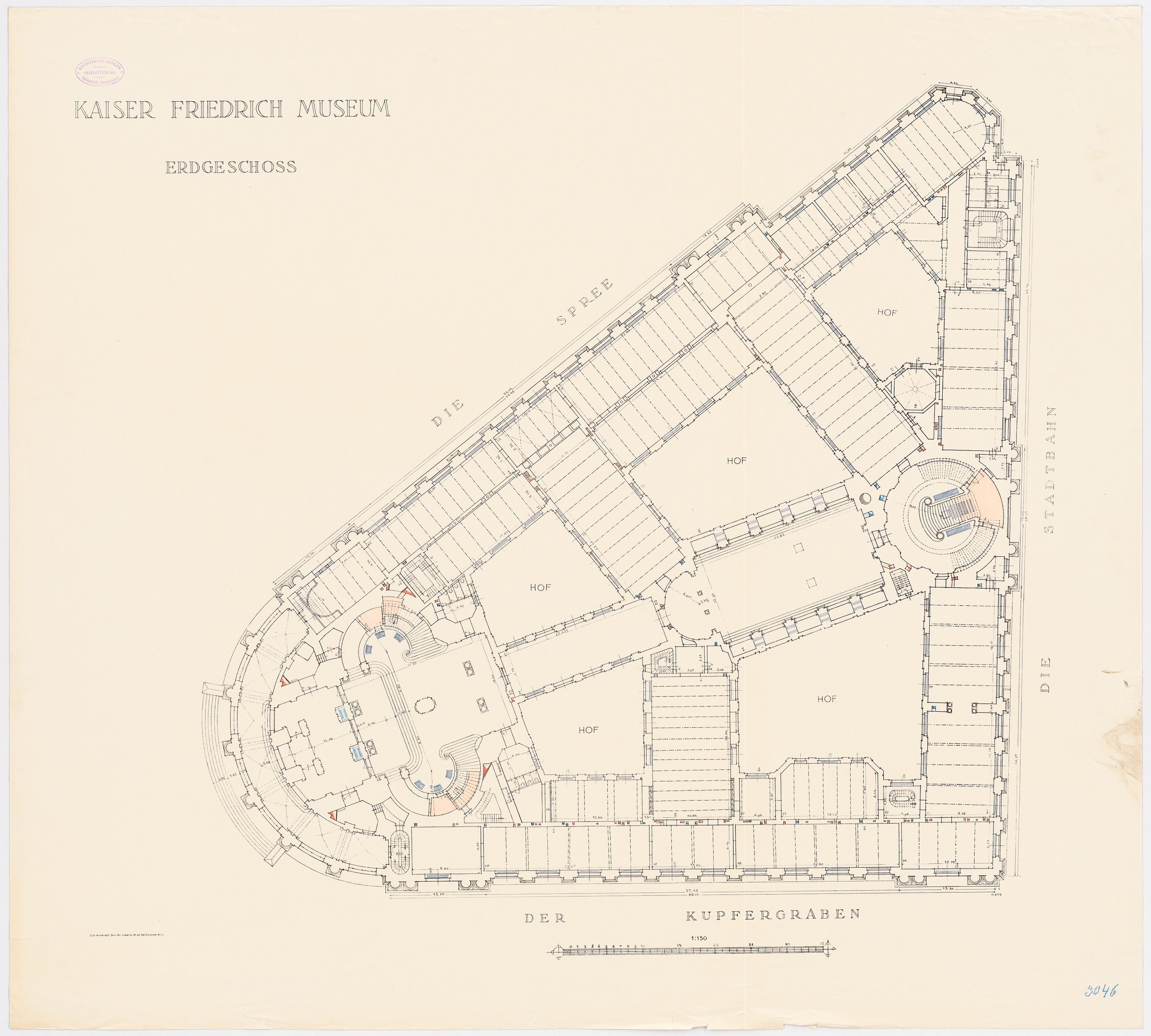 Schwarzes und weißes Architekturplan des Kaiser Friedrich Museums in Berlin, Deutschland, mit beschrifteten Räumen und Merkmalen.
