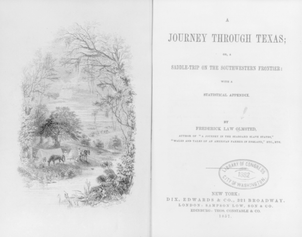 Offenes Buch mit einer Zeichnung einer Reise durch Texas auf der linken Seite, die Bäume, Tiere und Pflanzen zeigt, und Text mit einem Stempel auf der rechten Seite.
