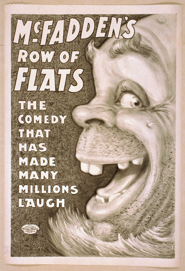 Plakat mit lachendem Menschen mit wilden Haaren auf gelbem Hintergrund, das 'McFadden's Row of Flats: The Comedy That Has Made Many Millions Laugh' bewirbt.