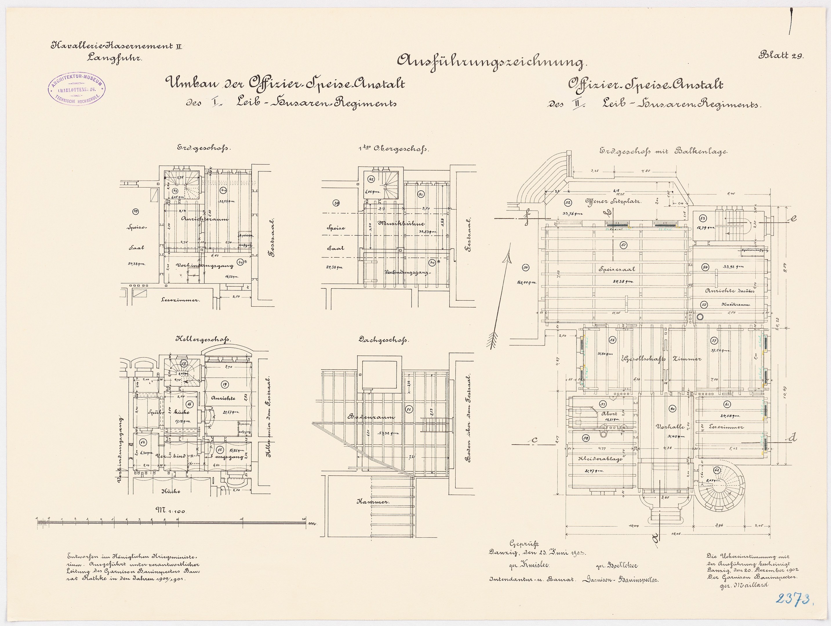 Schwarzes und weißes architektonisches Grundrissbild des ehemaligen Kanzleramts der Bundesrepublik Deutschland, das detaillierte Layout und Textanmerkungen zeigt.