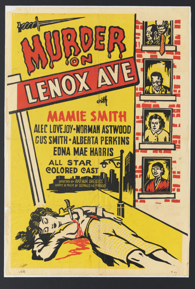 Ein Filmplakat für "Mord auf der Lenox Avenue", das eine Frau zeigt, die auf dem Boden liegt und von Fotos anderer Menschen umgeben ist.